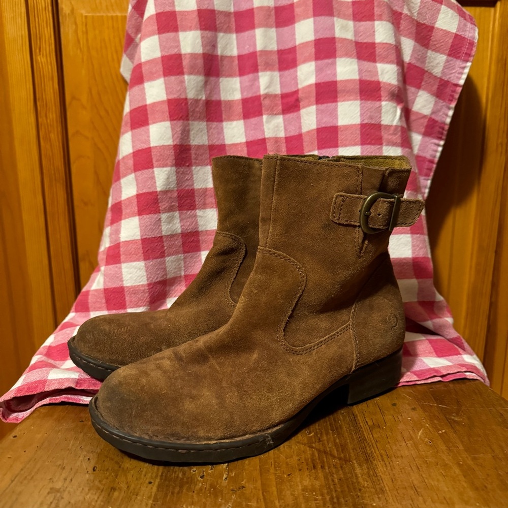 Born Leather Boots, Size 6